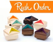 EILAUFTRAG Verlobungsring Box / Vorschlag Box / Träger Box ring / ring Halter / facettierte Holz ring Box von Oh Dier