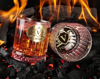 Personalized Bourbon glass, Custom Whiskey Glass with Brass Plate Engraving, Ideal Gift for Whiskey Lovers, Unique Gift for Men, Faceted Cut
