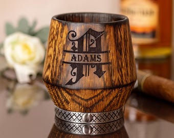 Custom Engraved Groomsmen Whiskey Glass – Rustic Charred Oak Bourbon Tumbler with Monogram