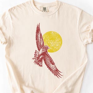 Red-tailed Hawk Sun Graphic T-shirt | Vintage Raptor Desert Bird Tee