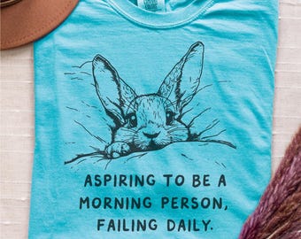 Bunny Nickerchen Shirt: Comfort Farben Introvert Tee