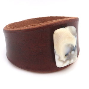 Women's Handmade Leather Bracelet with White Carnelian Stone Bead, Rawhide, Handmade Leather Jewelry, Boho Bracelet, Leather Wristband