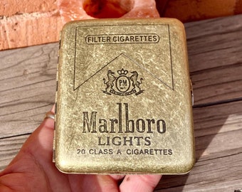 Vintage Engraved Marlboro Cigarette Case Retro Camel Zippo Collection Chic Luxury Personalized Gift Home Art Unique Cigarette Cigar Ads Old