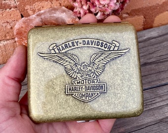 Vintage Harley-Davidson Cigarette Case Engraved Retro Zippo Collection Chic Luxury Personalized Gift Home Art Unique Cigarette Cigar Ads Old