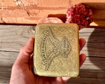 vintage harley davidson cigarette case Vintage Harley-Davidson Cigarette Case Engraved Retro Zippo Collection Chic  Luxury Personalized Gift Home Art Unique Cigarette Cigar Ads Old