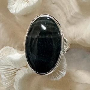 Beautiful Blue Tiger&#39;s Eye Ring Size 8.25