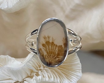 Beautiful Simple Petite Scenic Dendrite Ring Size 7.75