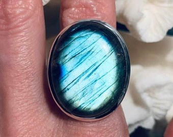 Beautiful Large Labradorite Ring Size 8