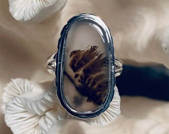 Simple Scenic Dendrite Ring Size 8.25