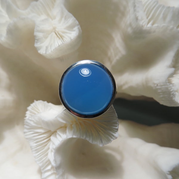 Beautiful Aqua Chalcedony  Ring Size 6