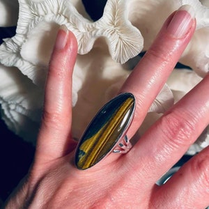Beautiful Large Blue Tiger&#39;s Eye Ring Size 9