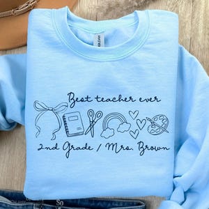Personalized 2nd Grade Teacher Crewneck Coquette Bow Doodle Graphic Name Custom Appreciation Gift for Women School Staff Fall Teach Outfit