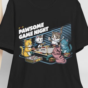 Jogos de mesa gatos jogando jogo noite pawsome gato trocadilho humor felino família amigos lendas tabuleiro rpg d & d estratégia cartão festa diversão