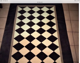 FLOORCLOTH Black and White Diamond Pattern, hand painted rug  COUNTRY PRIMITIVE  Folkart