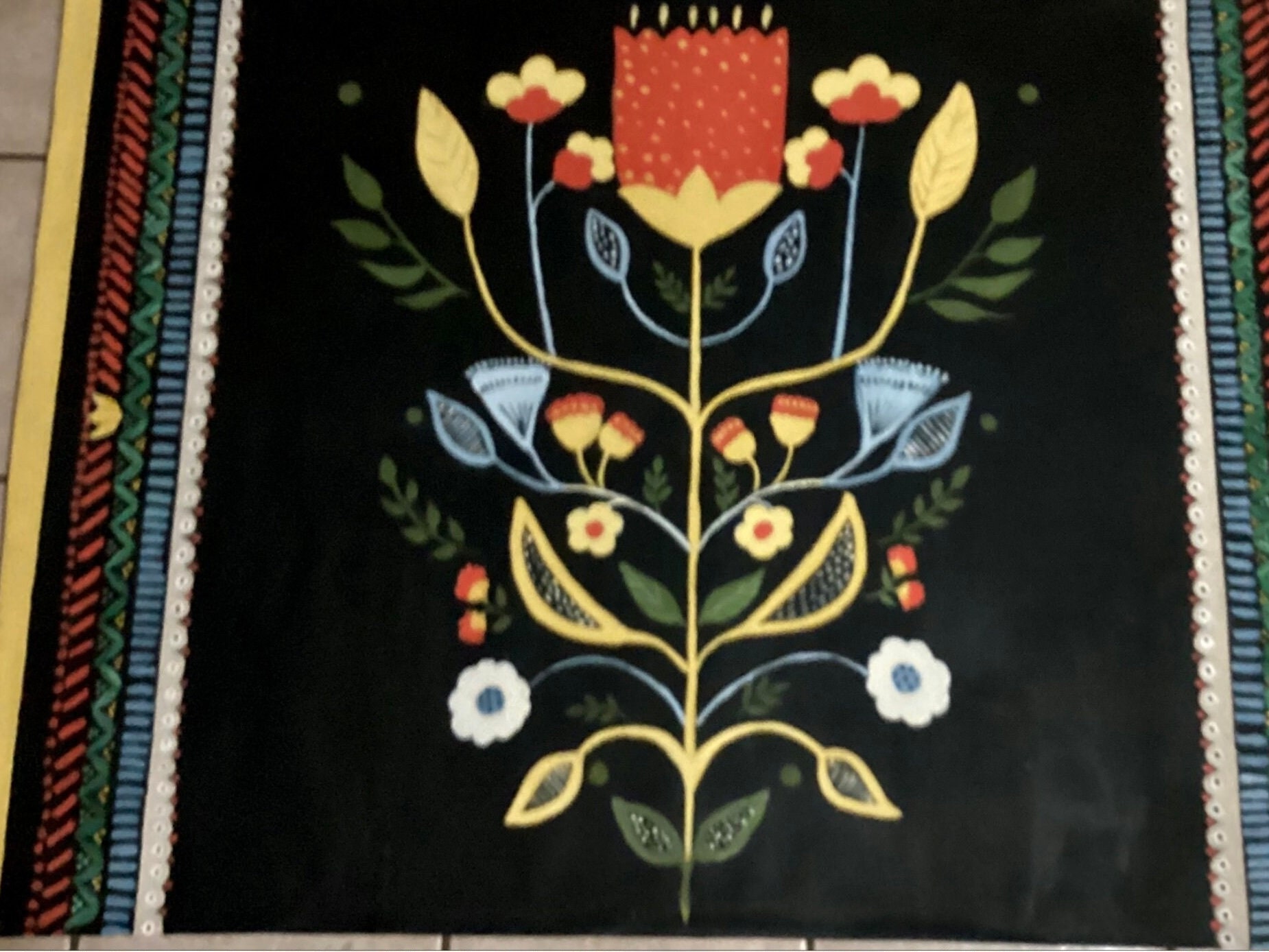 Floorcloth/ Primitive/ Tulip design 3’x4’