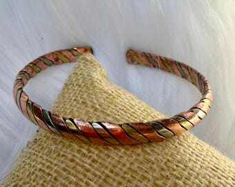 Bracelet texturé Laiton plaqué or mat 1 pièce (taille intérieure de 60 mm - réglable) 2963 - France