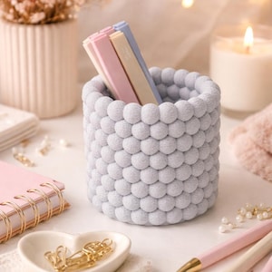 バブルクラウドプランター – 球体テクスチャの彫刻的な屋内用ポット