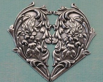 Ornate Silver Heart 1112