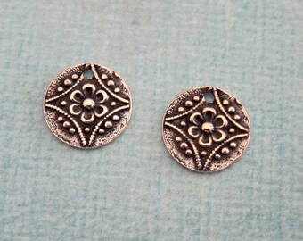 NEW 2 Round Silver Charms 3790