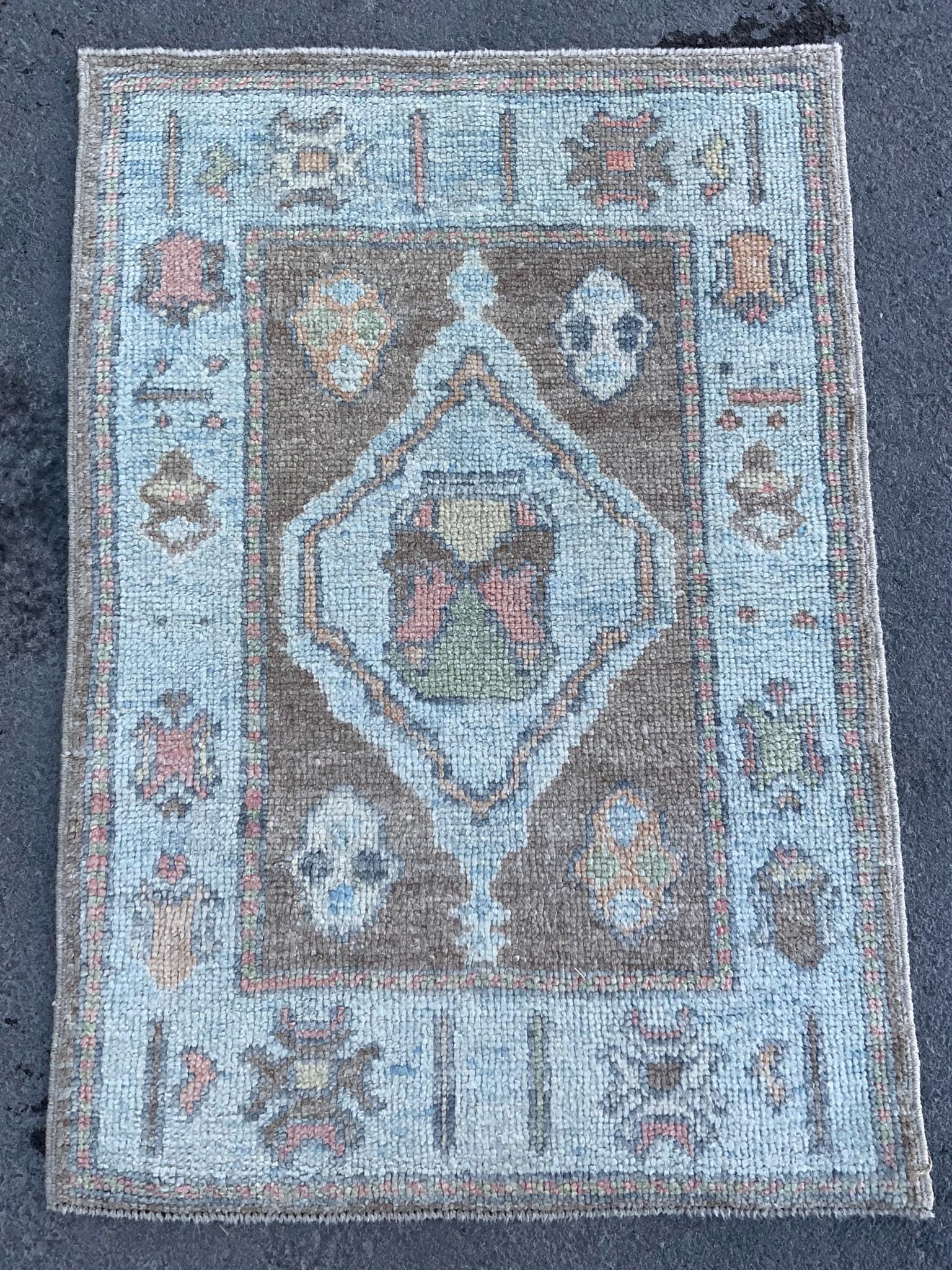 74×180 “Wayward girl”ViNTAGE TURKiSH RUG 74×180 “Wayward girl”ViNTAGE TURKiSH RUG