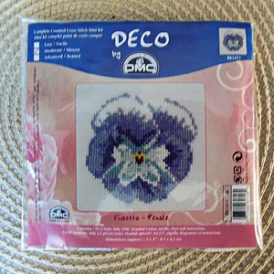DMC Deco &quot;Pansy&quot; Cross Stitch Kit
