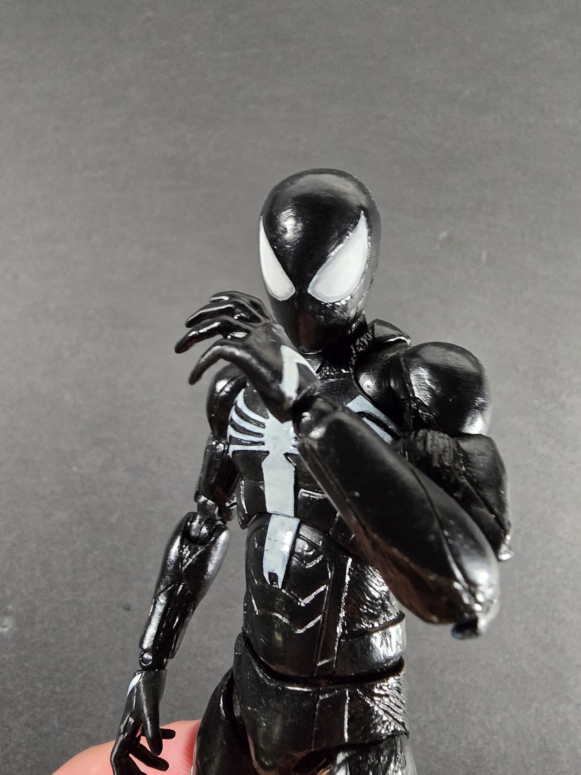 3D Printed Mafex Black Suit Spiderman PS5 Head - Etsy