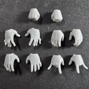 Mafex Stylized Spiderman hands 3D printed 1/12