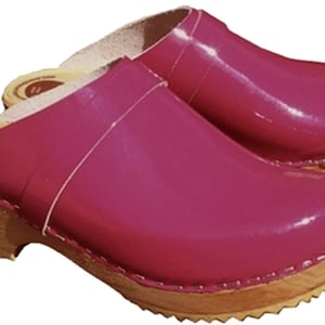 wooden clogs, fuchsia patent leather
