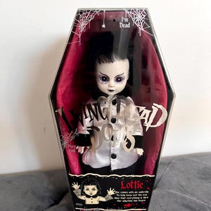 2004 Living Dead Dolls “ Gluttony “ Series 7 Deadly Sins
