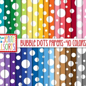 Pode incluir: Um pacote de papel digital com 40 fundos coloridos diferentes com bolinhas brancas. O texto "BUBBLE DOTS PAPERS ~ 40 COLORS" é exibido em vermelho. Cada papel mede 12 x 12 polegadas e 300 DPI.