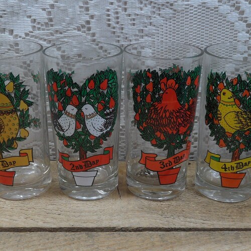 12 days shops of Christmas glasses set, Twelve Days of Christmas glasses, Boxed set, 12 ounce Christmas glasses, Christmas verse glasses