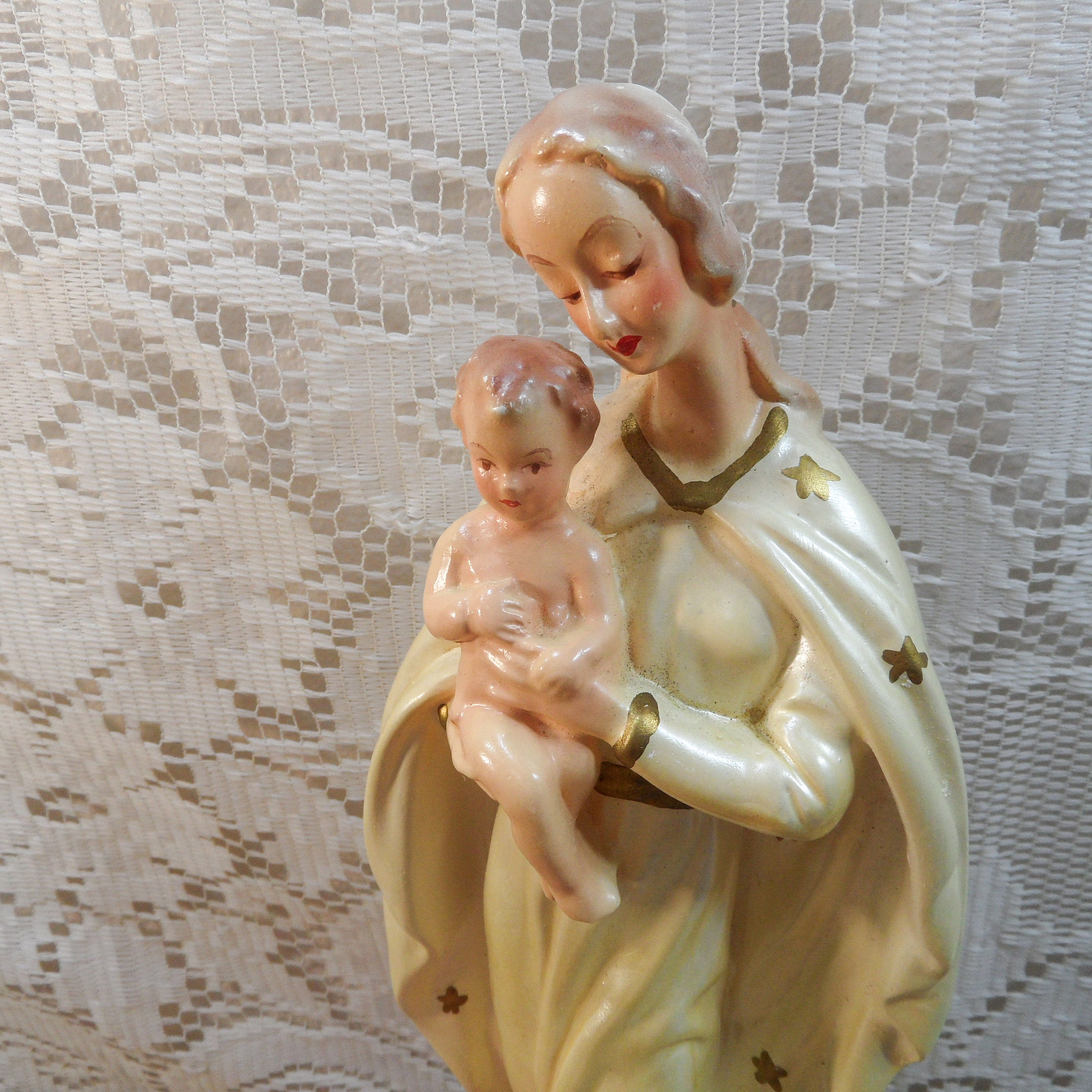 Virgin Mary and Baby Jesus Statue, Religious Statue, Madonna Statue
