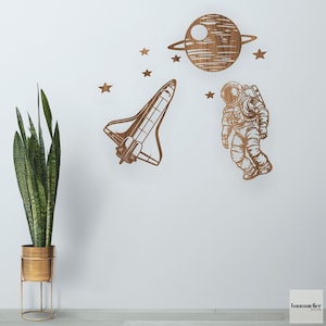 Space Wall Art Set of 3, Wooden Planet, Astronaut Wall Design, Space ...