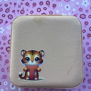 Custom made to order mini jewelry boxes with graphic design