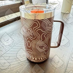 Mapa topográfico grabado Yeti Rambler de 24 oz
