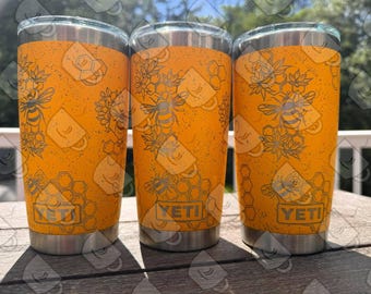 20oz honungsbin gravyr på Yeti-glas