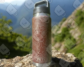 Botella Yeti con mapa topográfico y tapa para beber