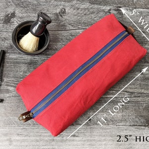 Waxed Canvas Dopp Kit, Shave Bag, Toiletry Travel Bag The Otto Toiletry Bag in Chili Red imagem 3