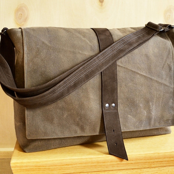 Messenger bag for men, waxed canvas laptop bag for work, lightweight crossbody commuter bag - The Sloane Messenger Bag in Khaki Brown