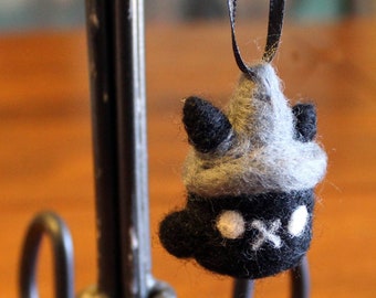 Halloween Witch Cat Felt Ornament - Needle Felted Animals