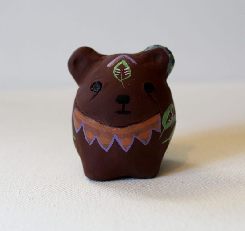 Bear Small Sculpture Figurine - Woodland Animal Art Object by Karen Watkins Bild 3
