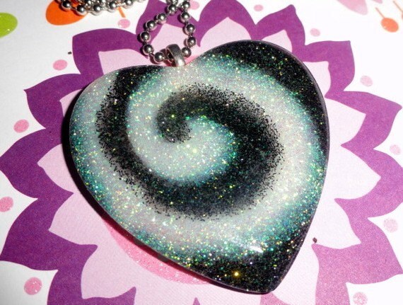 Resin Mold Tapered Hearts 2/" 55mm Pendant Heart Chocolate Fondant Plastic USA