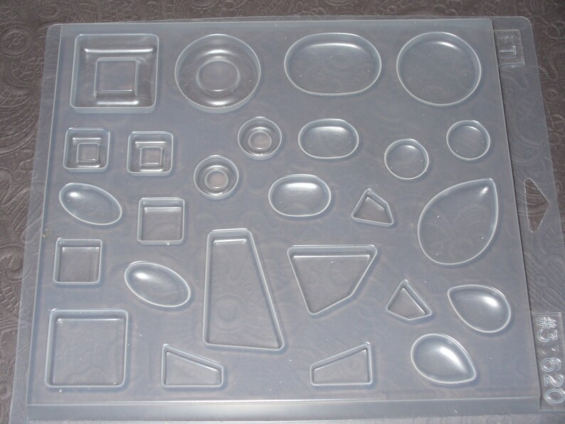 Resin Jewelry Mold 17 Fun Sizes of 8 Shapes 26 Count Easy Cast - Etsy