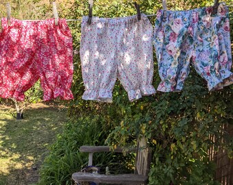 Ready now!  Toddler 4T Cotton Bloomers White Pink Blue Flowers Spring Play