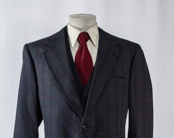 Men's Suit / Vintage Blazer, Vest / Navy Blue 2-Piece / Size 44 #2200