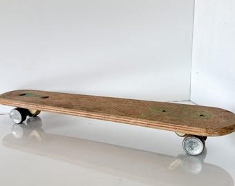 希少：アンティーク ヴィンテージ 1960 年代の木製初期スケートボード