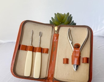 Vintage Leather Nail and Grooming kit