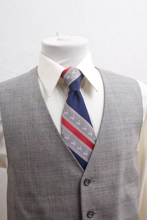 Men's Suit Vest / Vintage Grey Pince of Wales Pla… - image 2