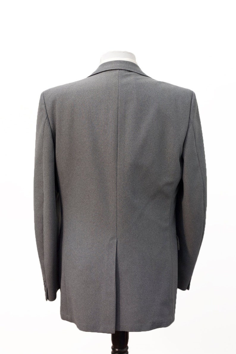 Men's Blazer / Vintage Grey Pinstripe Jacket / Size 44 Large image 3