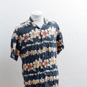 Camisa hawaiana para hombre / Camisa de verano vintage Croft and Barrow / Talla mediana